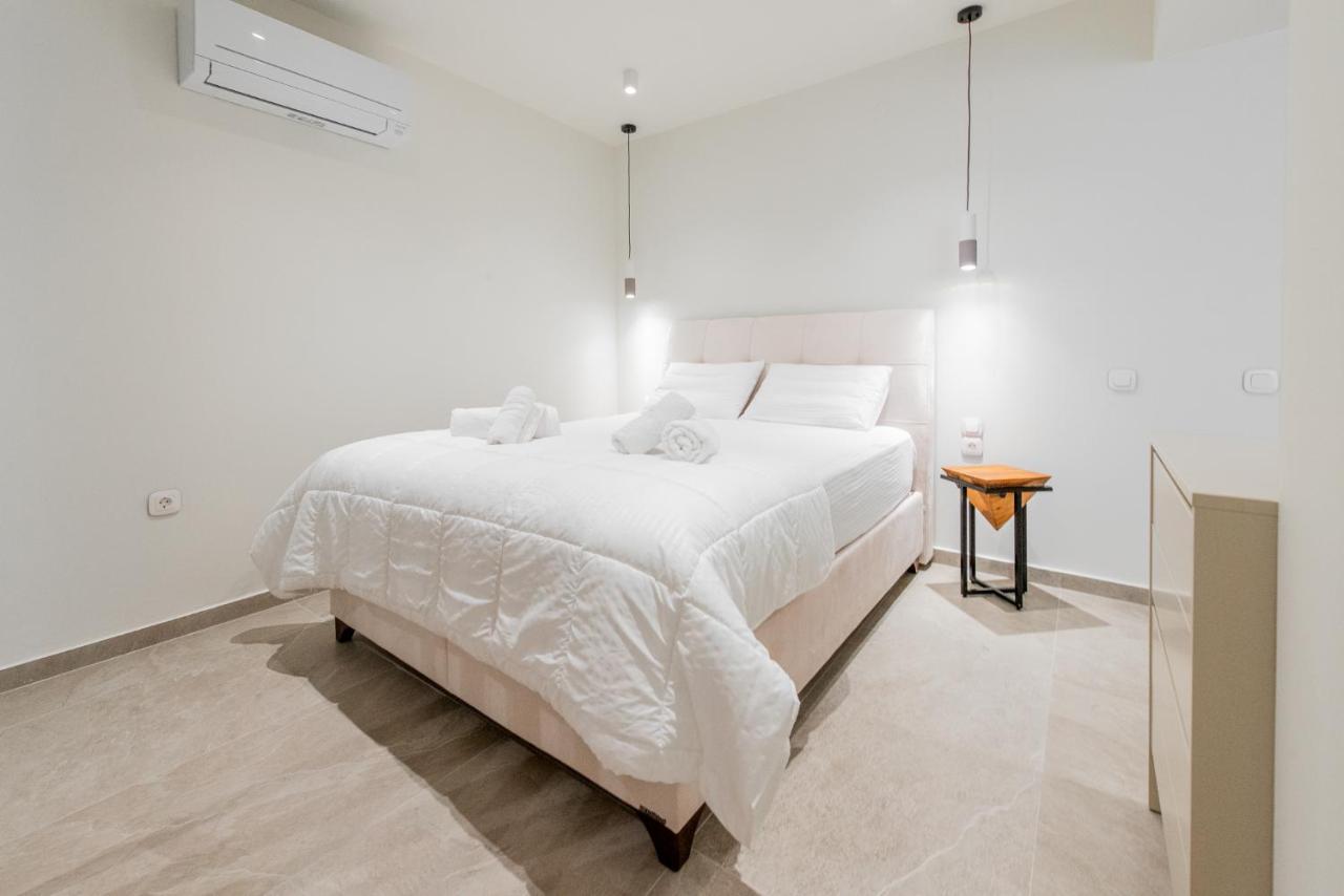Gemela Allstarboutique In Aegina A Εξωτερικό φωτογραφία