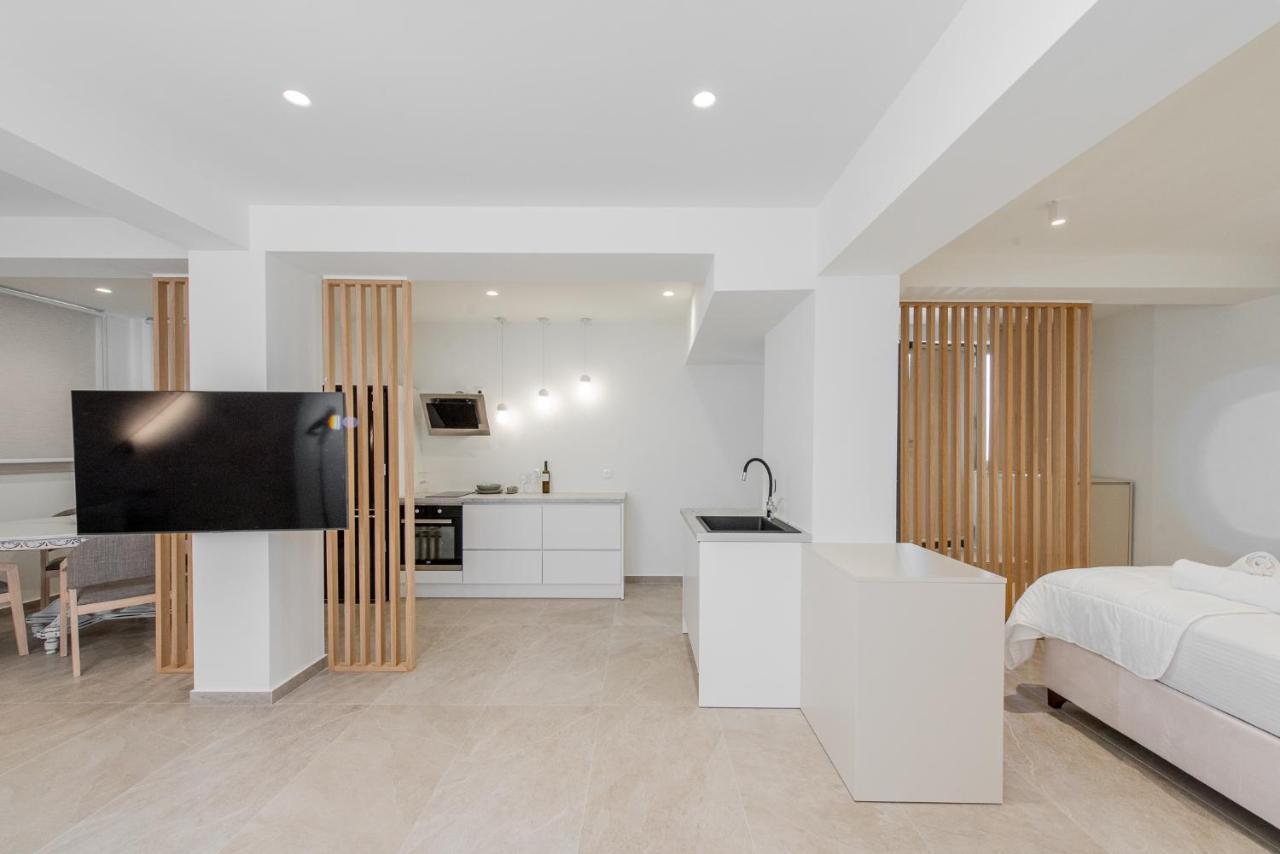 Gemela Allstarboutique In Aegina A Εξωτερικό φωτογραφία